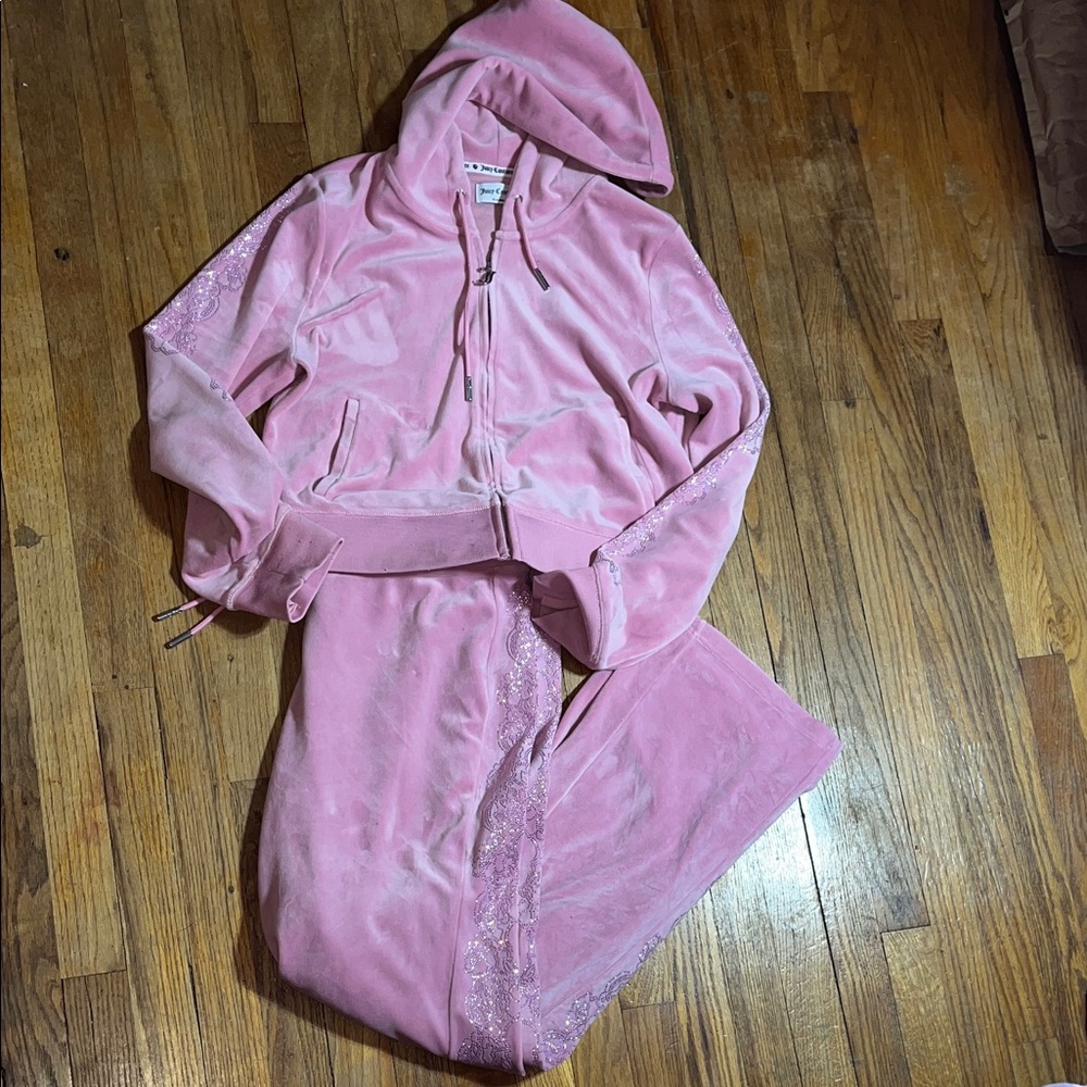Juicy Couture rhinestoned Pink Velour set with silver hardware size large